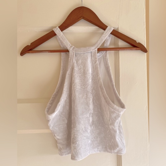 Workhall crushed velvet cropped tank, white/cream color, size S - Picture 2 of 5